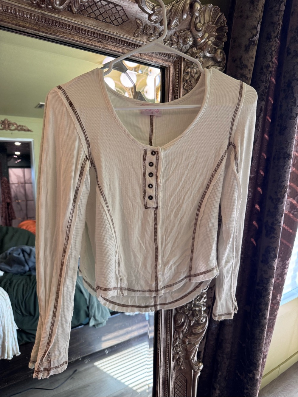 Pink lily top